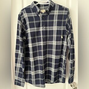 Tilley Navy Blue Plaid Button-Down Shirt | NEW Without Tags | Size Small